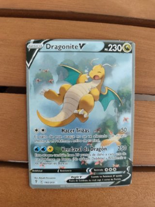 Carta Pokémon. Dragonite V (Alternate Full Art)