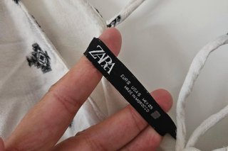 Mono corto Zara bordado talla S