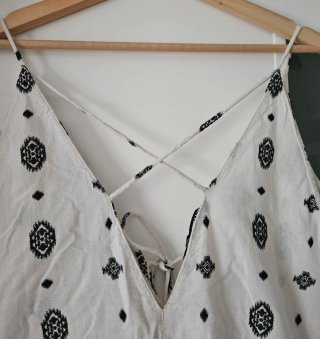 Mono corto Zara bordado talla S
