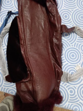 Bolso de piel marrón con pelo y regalo bandolera