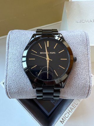 Reloj Michael Kors Negro y Dorado