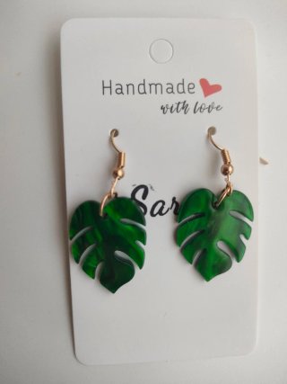 Pendientes artesanales hoja verde