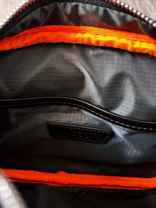 Bolso bandolera Lacoste monograma