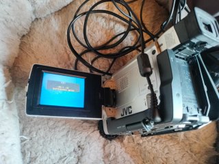 Cámara JVC GR-DVL355E + Maletín Vivanco