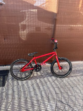 Bici BMX Roja