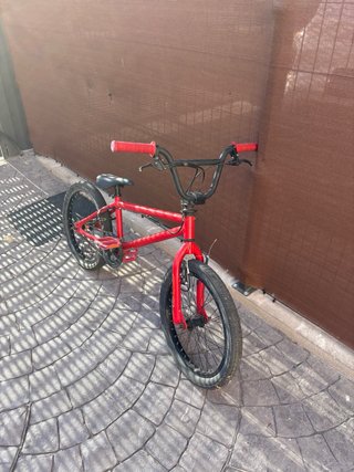Bici BMX Roja