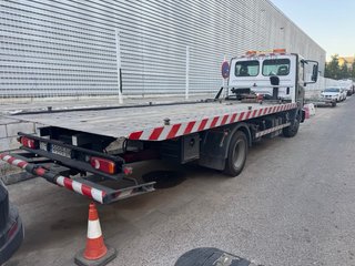 Nissan Atleon Grua portavehiculos