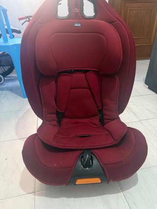 Silla de coche Chicco color rojo