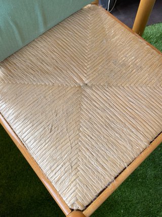 Mesa de cocina con 4 sillas