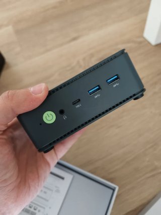 Mini PC GMKtec AMD Ryzen 5 7640HS 32GB RAM