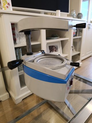 Termoformadora Dental Mestra. Prótesis dental