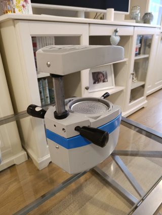 Termoformadora Dental Mestra. Prótesis dental