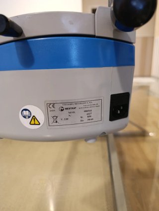 Termoformadora Dental Mestra. Prótesis dental