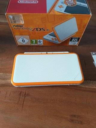 New Nintendo 2DS XL Bianco/Arancio