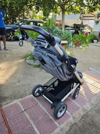 Silla de paseo Mutsy Nexo gris + saco inv. a juego