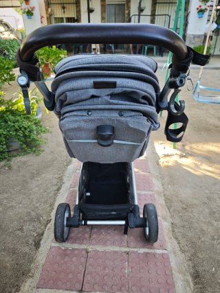 Silla de paseo Mutsy Nexo gris + saco inv. a juego