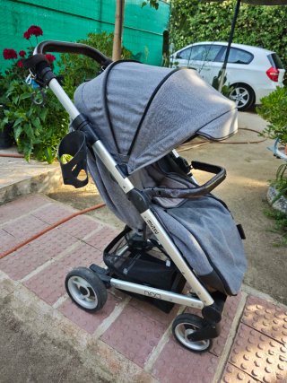 Silla de paseo Mutsy Nexo gris + saco inv. a juego