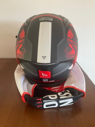 Casco MT Integral con Visera Solar