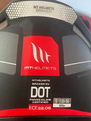 Casco MT Integral con Visera Solar