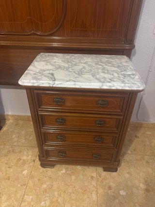 Dormitorio clásico madera maciza