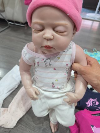 Muñeca Reborn + muñeca y lote