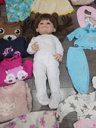 Muñeca Reborn + muñeca y lote