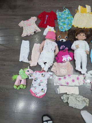Muñeca Reborn + muñeca y lote
