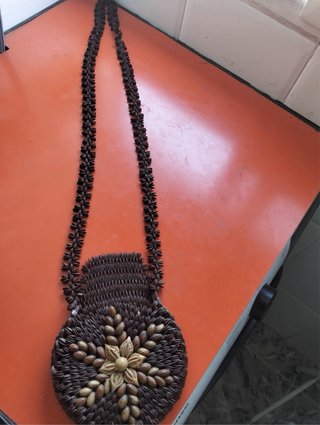 Bolso artesanal de semillas