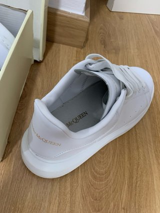 Scatola Alexander McQueen beige