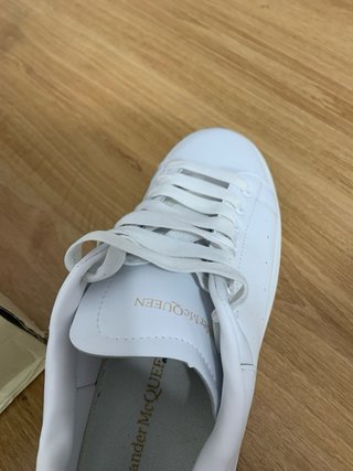 Scatola Alexander McQueen beige