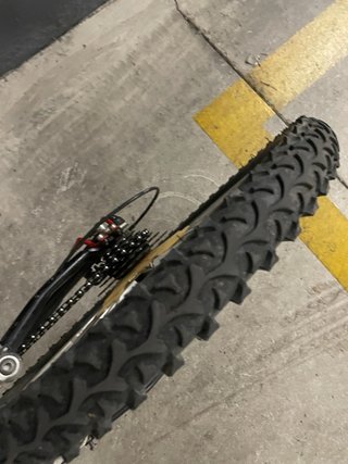 Bicicleta Btwin 20 vermella