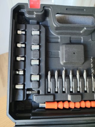 Taladro Atornillador con Batería y Maletín
