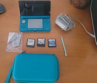 Nintendo 3DS Azul + Funda + Cargador + 3 Juegos