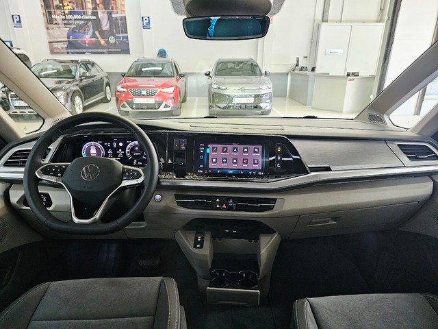 Volkswagen Multivan 2026, foto 11