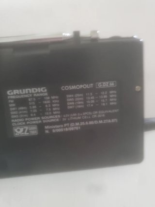 Radio despertador Grundig Cosmopolit