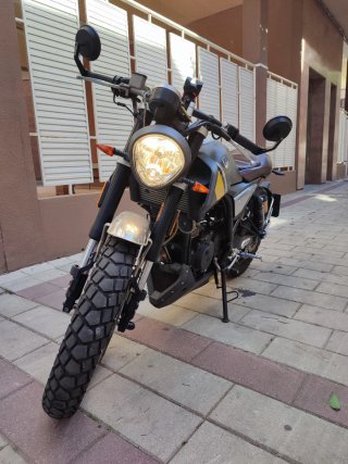 FB Mondial HPS 125 Gris/Amarillo