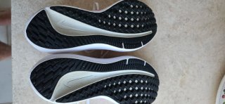Scarpe Nike Unisex Bianche e Rosa