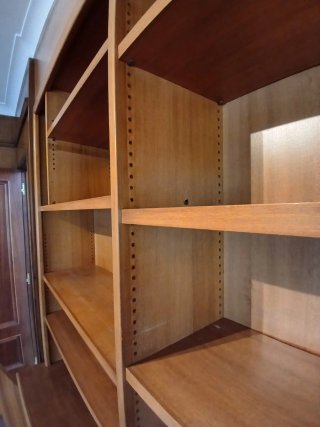 Librería de madera