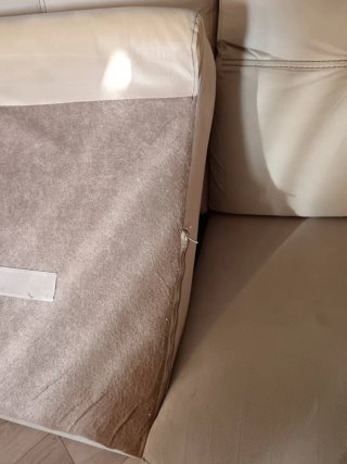 Sofá de 2 plazas beige