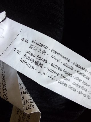 Camiseta Zara con volantes negra Talla S