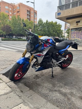 BMW F 900R Paquete Sport - 700 km