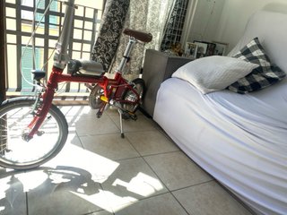 Bicicleta plegable roja 3 velocidades