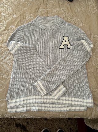 Jersey Abercrombie & Fitch A Gris
