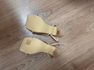 Tacones beige Shein sin usar T36