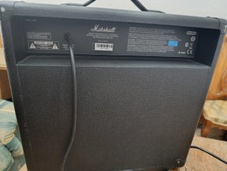 Amplificador Bajo Marshall MBB Serie 98