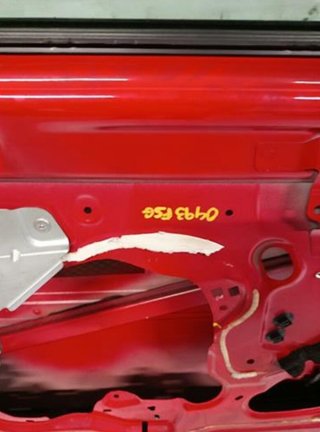 Puerta delantera izquierda peugeot 207 1.6 125902