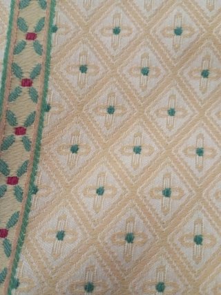 Cortinas beige y verdes