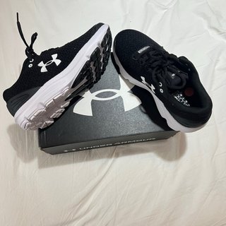Zapatillas Under Armour Negras