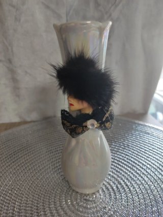 Jarrón máscara porcelana 17x5