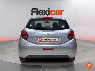 Peugeot 208 5P Signature 1.2L PureTech 60KW (82CV)